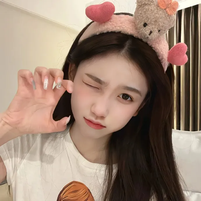 明星代言旧照被扒，全网玩梗，整整一周持续发酵